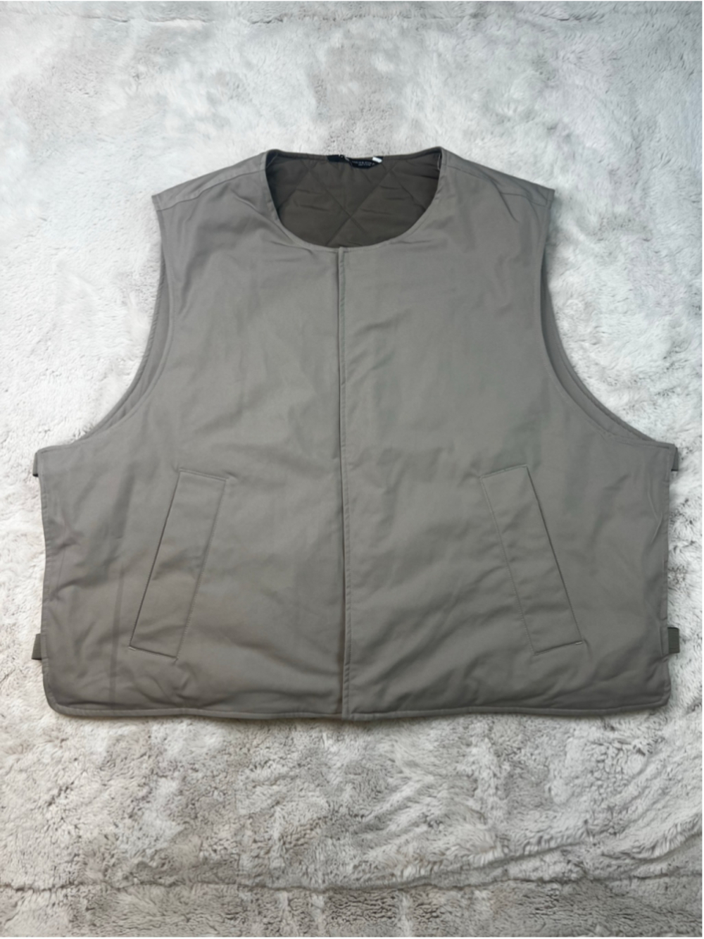 Zara Quilted Vest Mens Size XL Grey Stretchy Sides Waterproof Snap Button